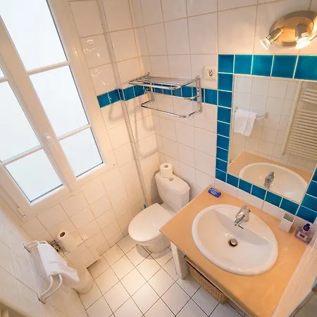 Tholoze Apartment Paris